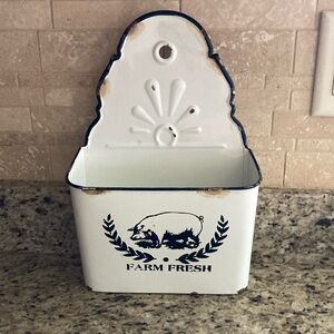 Awesome farmhouse style farm fresh kitchen holder/ mail holder/ vase